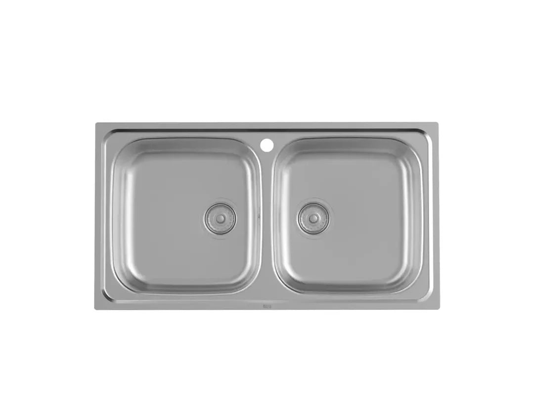 Fregadero de acero inoxidable en cocina, tendencia de materiales 2027