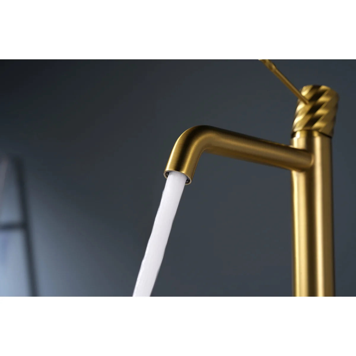 Monomando Lavabo Alto Bless Oro Cepillado Imex Oro cepillado en ambiente