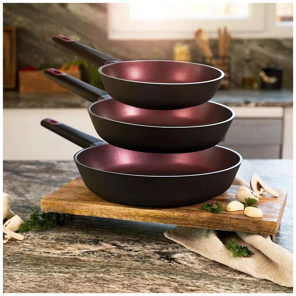 cecotec_03126_juego_de_sartenes_antiadherentes_de_aluminio_fundido_para_todas_las_cocinas_2