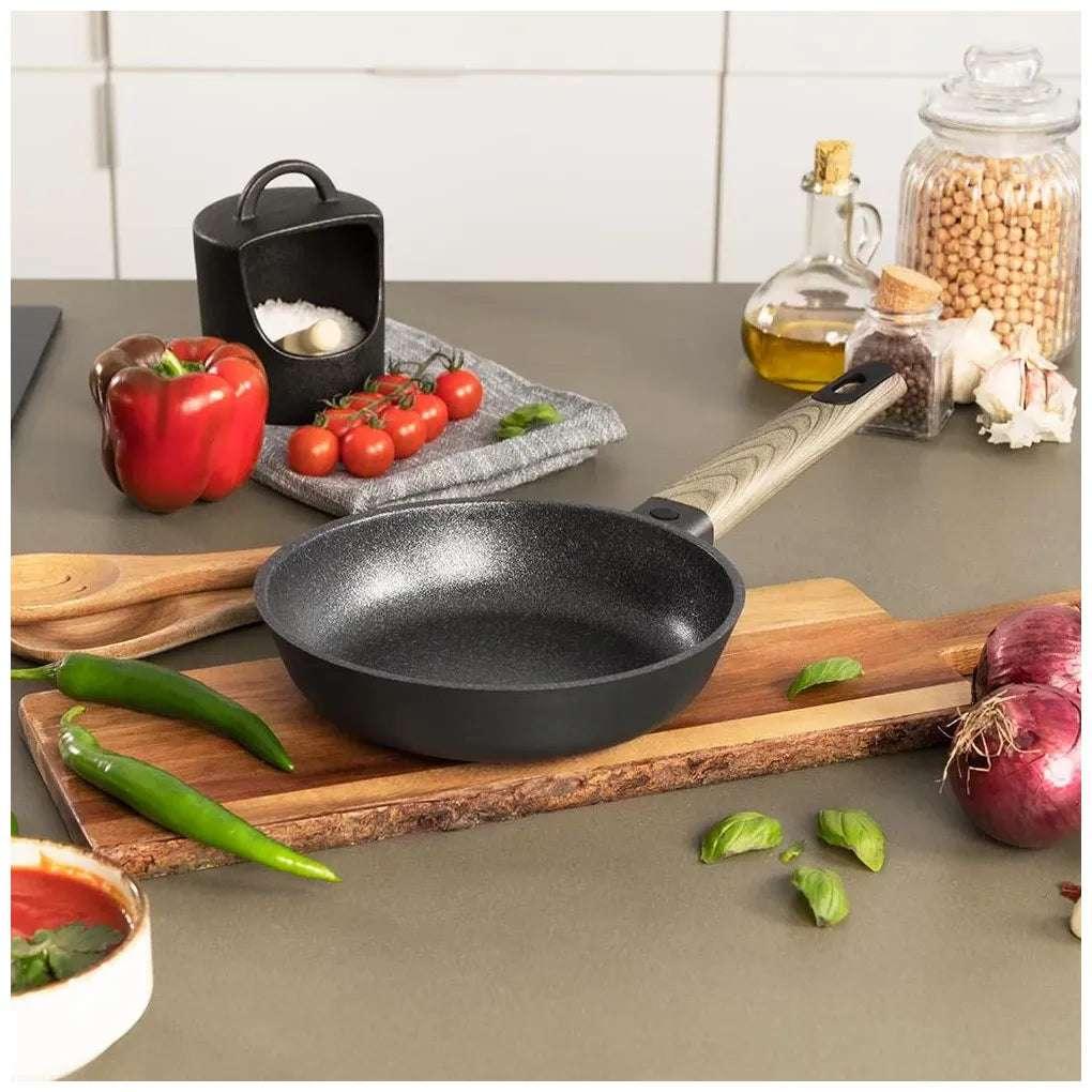 cecotec_03139_sartén_antiadherente_de_aluminio_fundido_18_cm__compatible_con_todas_las_cocinas_2