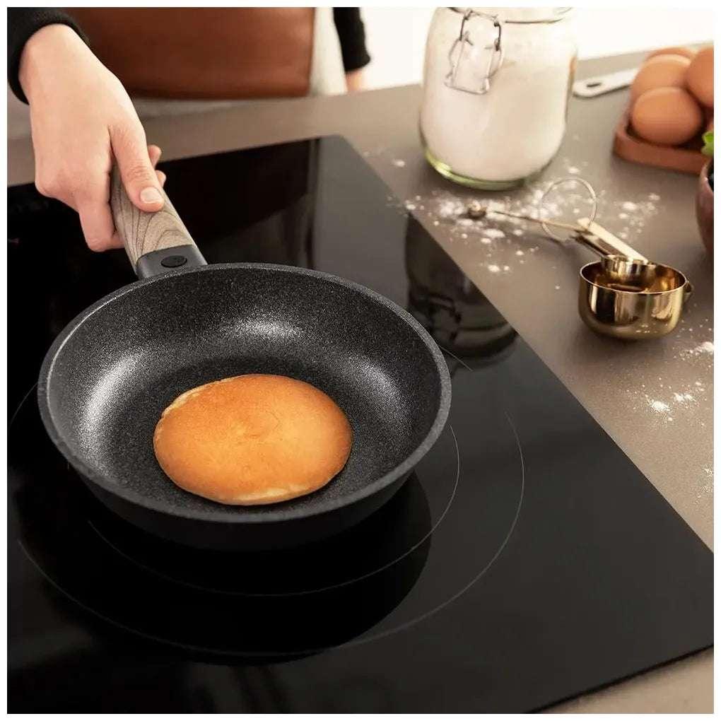 cecotec_03139_sartén_antiadherente_de_aluminio_fundido_18_cm__compatible_con_todas_las_cocinas_5