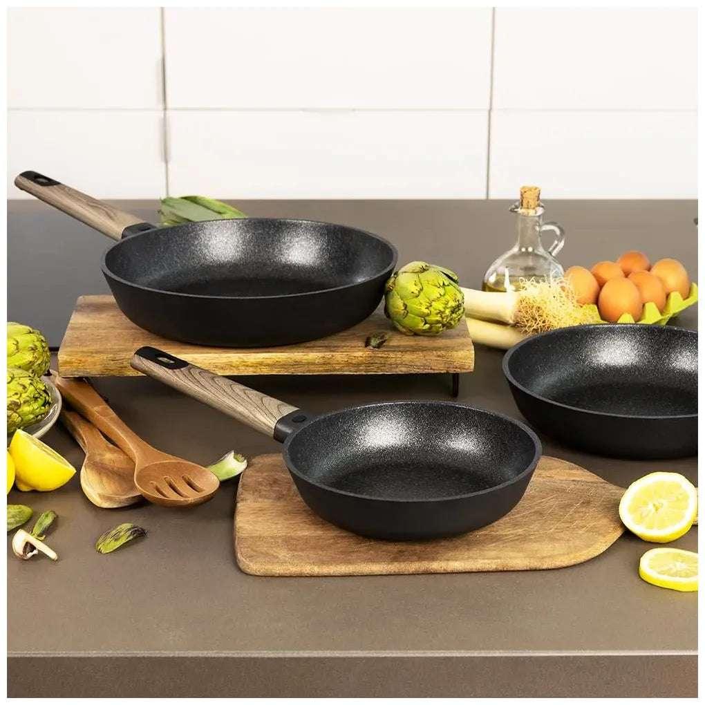 cecotec_03146_set_de_sartenes_antiadherentes_polka_excellence_20_24_28_cm_para_todas_las_cocinas_1