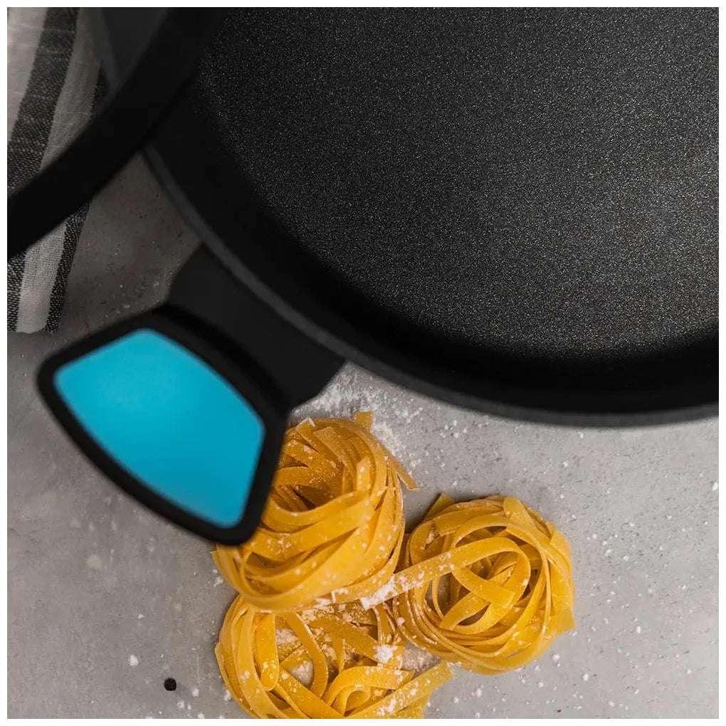 cecotec_03165_olla_baja_antiadherente_28cm_polka_platinum:_calidad_y_versatilidad_en_tu_cocina_3