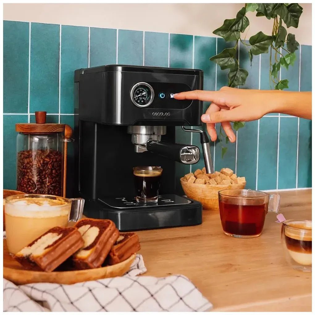 cecotec_00271_cafetera_express_20_bares:_espresso_y_cappuccino_perfectos_en_casa_2