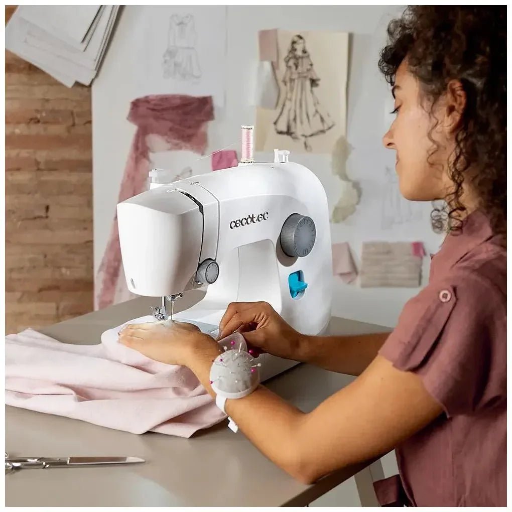cecotec_01152_máquina_de_coser_bellecouture_1500:_ideal_para_principiantes_con_15_puntadas_y_accesorios_3