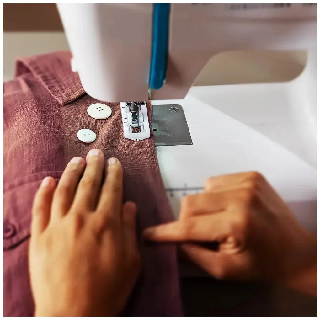 cecotec_01153_máquina_de_coser_intermedia_bellecouture_6600:_66_puntadas_y_accesorios_completos_5