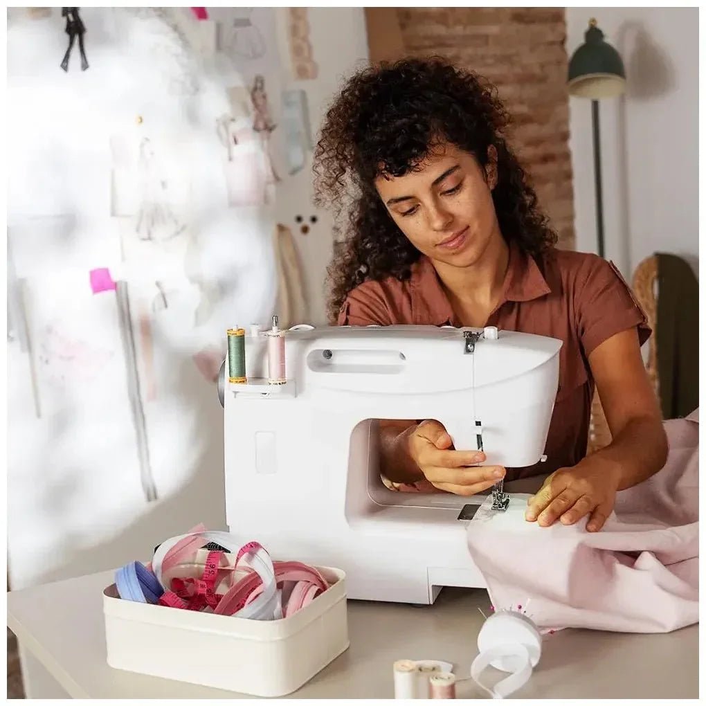 cecotec_01153_máquina_de_coser_intermedia_bellecouture_6600:_66_puntadas_y_accesorios_completos_7