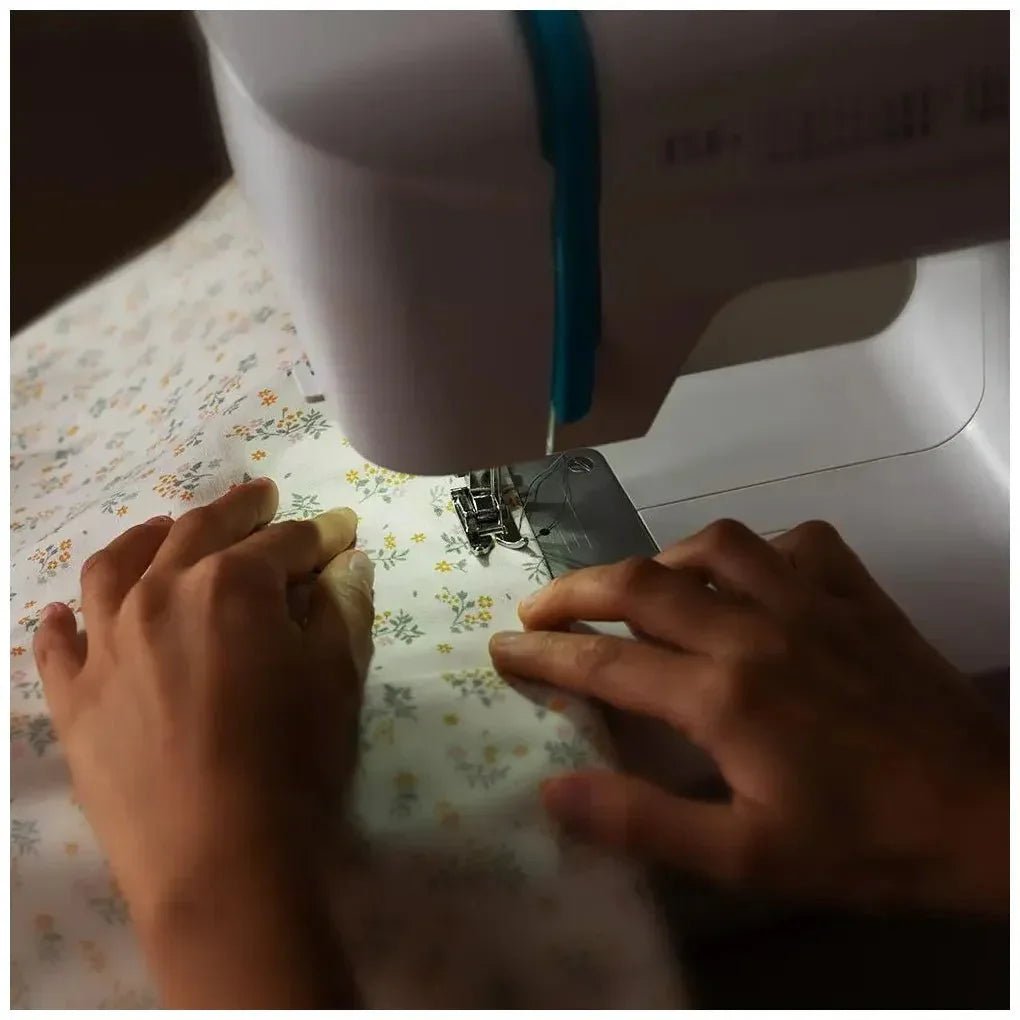 cecotec_01153_máquina_de_coser_intermedia_bellecouture_6600:_66_puntadas_y_accesorios_completos_8