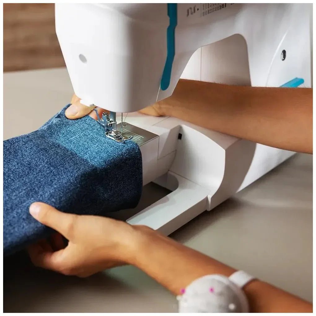 cecotec_01153_máquina_de_coser_intermedia_bellecouture_6600:_66_puntadas_y_accesorios_completos_9