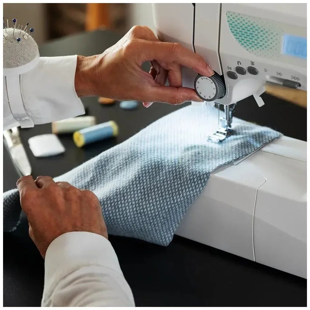 cecotec_01154_máquina_de_coser_avanzada_con_215_puntadas_y_kit_completo_para_expertos_7