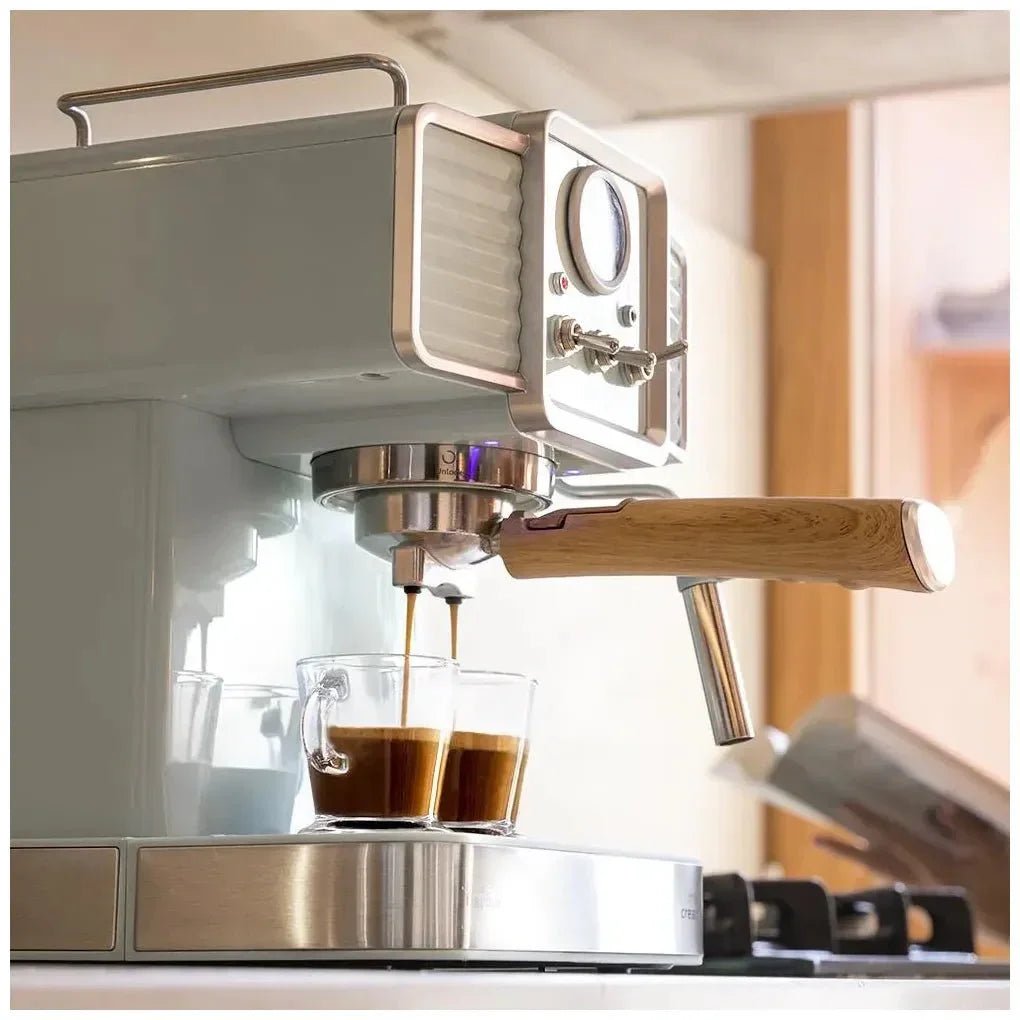 cecotec_01575_cafetera_express_20_bares_con_thermoblock_y_vaporizador_orientable_7