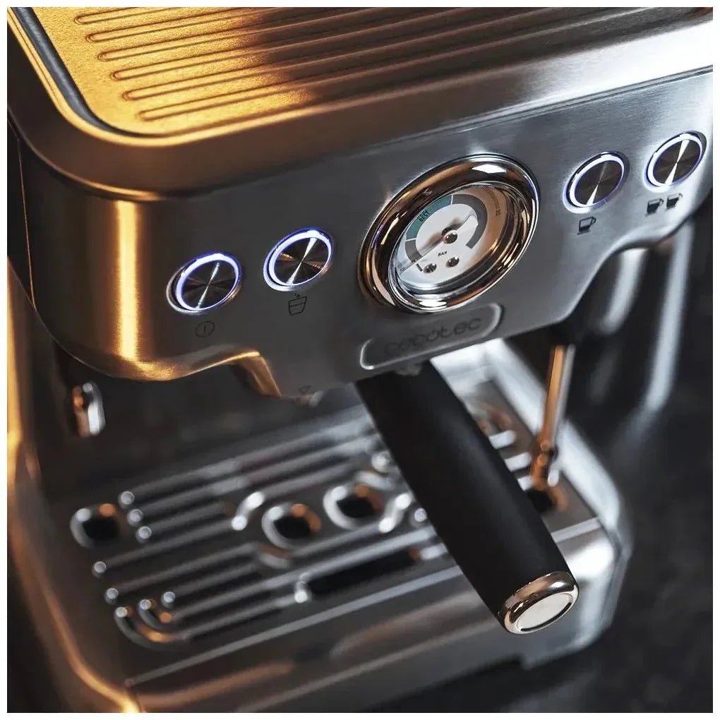 cecotec_01577_cafetera_express_2900w_con_thermoblock_y_20_bares_para_café_y_cappuccinos_perfectos_6
