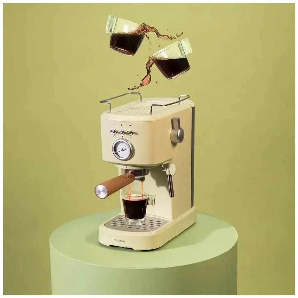 cecotec_01723_cafetera_espresso_retro_verde_20_bares_con_vaporizador_y_alta_potencia_2