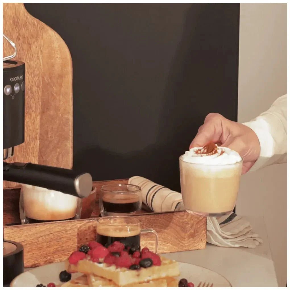 cecotec_01726_cafetera_express_20_bares_con_thermoblock_y_vaporizador_para_café_perfecto_4