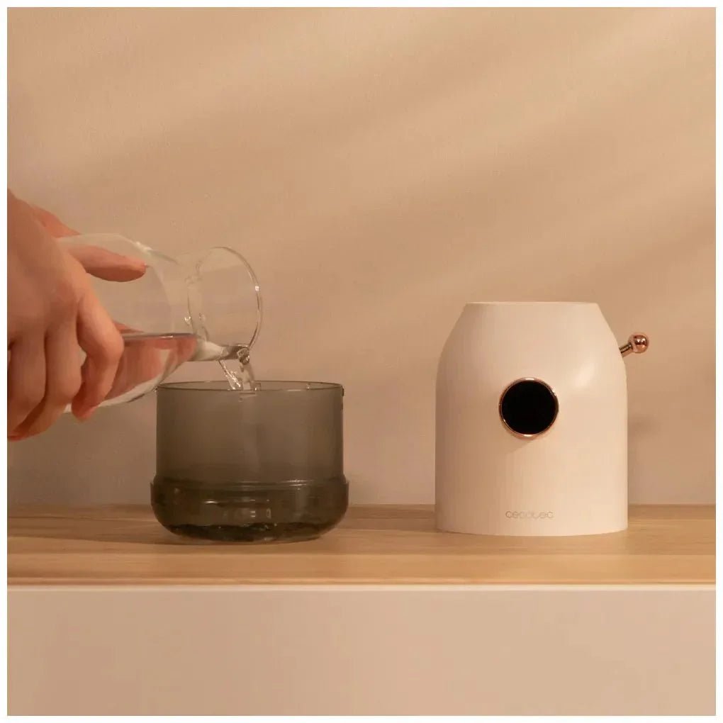 cecotec_01769_difusor_humidificador_inalámbrico_550ml_con_pantalla_led_y_aromaterapia_2