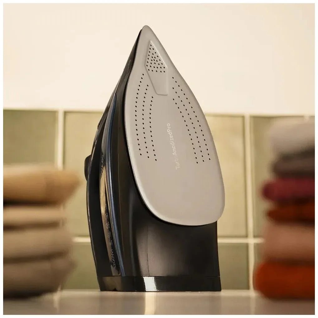 cecotec_01875_plancha_ironhero_3200_i_pump:_potencia_y_vapor_continuo_para_planchado_perfecto_8