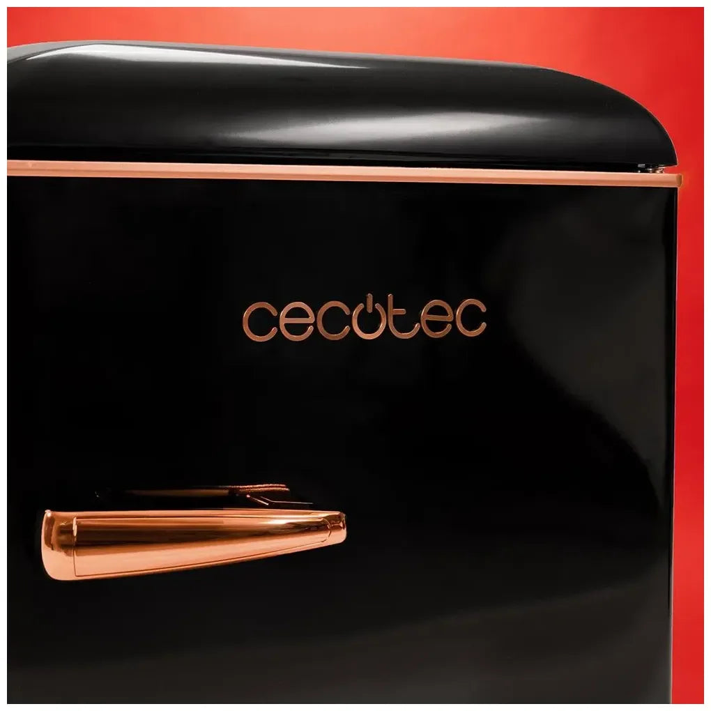 cecotec_01897_mini_frigorífico_retro_86l_negro_con_luz_led_y_tirador_gold_rose_7