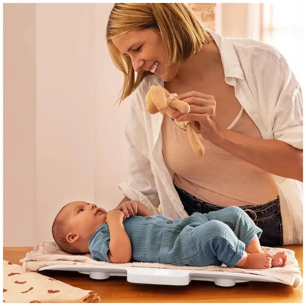 cecotec_01902_báscula_inteligente_para_bebés_con_metro_y_pantalla_led__mide_hasta_40_kg_3