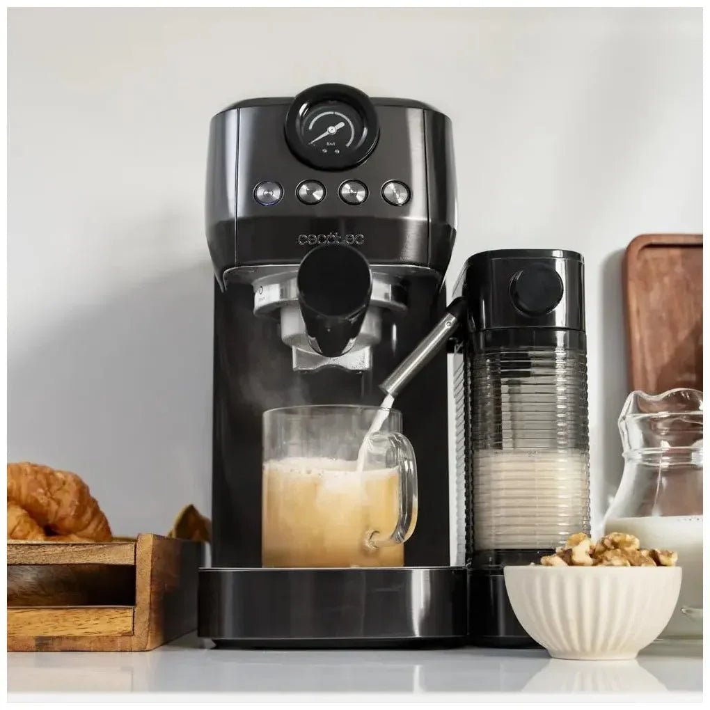 cecotec_01985_cafetera_semiautomática_20_bares_con_thermoblock_y_tanque_de_leche_4