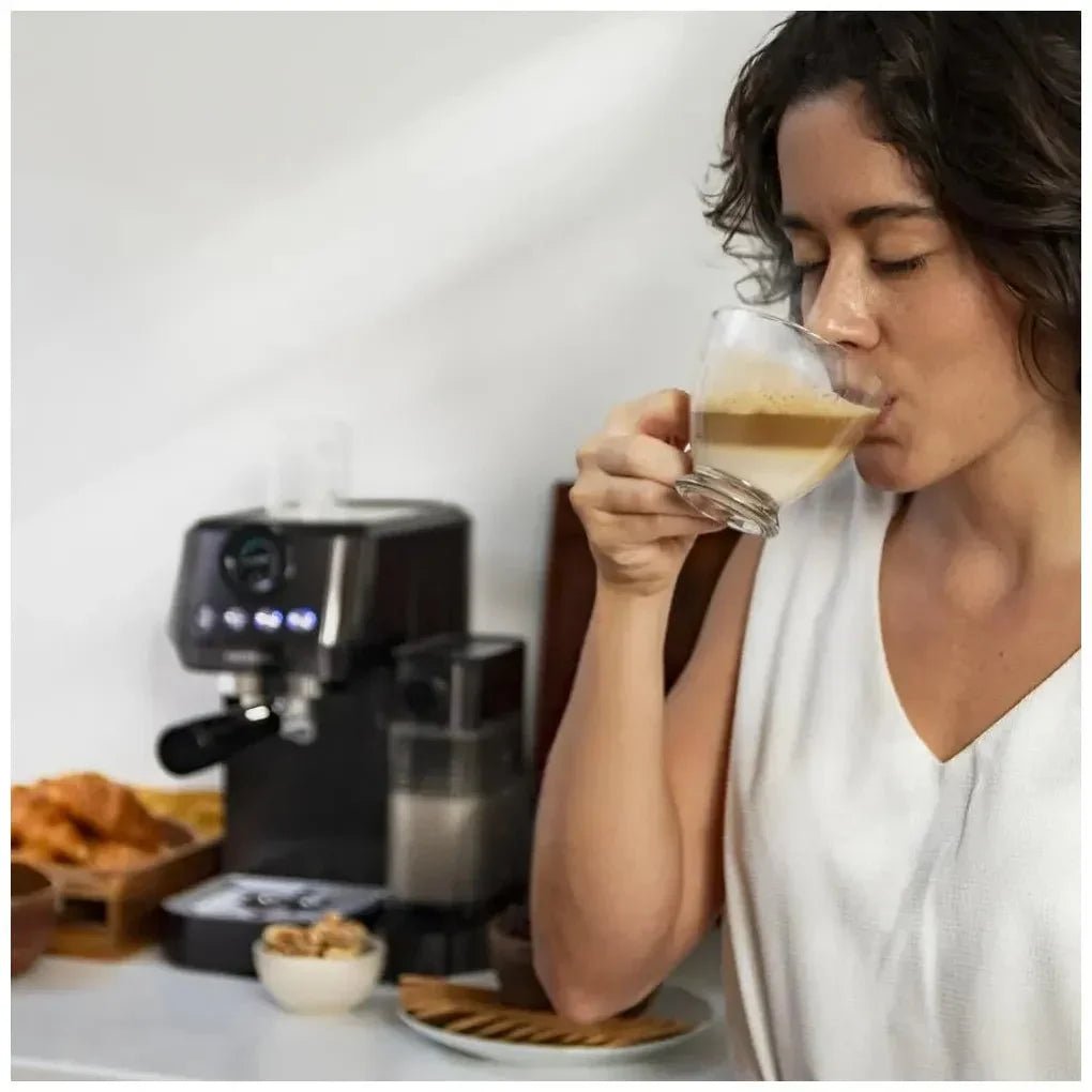 cecotec_01985_cafetera_semiautomática_20_bares_con_thermoblock_y_tanque_de_leche_5