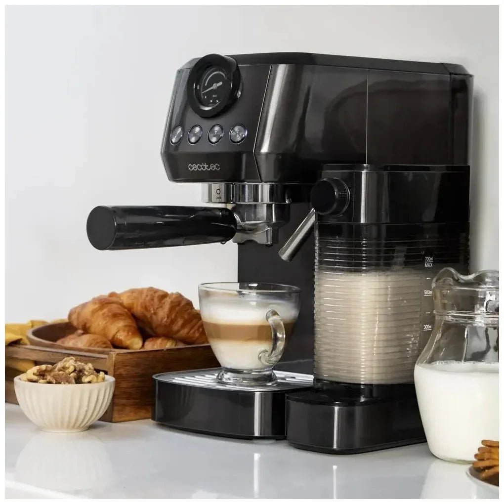 cecotec_01985_cafetera_semiautomática_20_bares_con_thermoblock_y_tanque_de_leche_6