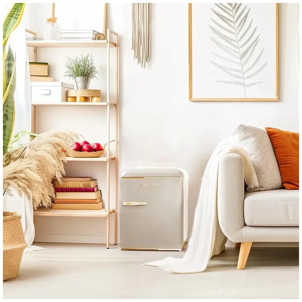 cecotec_02129_mini_frigorífico_retro_beige_45l_con_icebox_y_tirador_gold_rose__clase_e_4