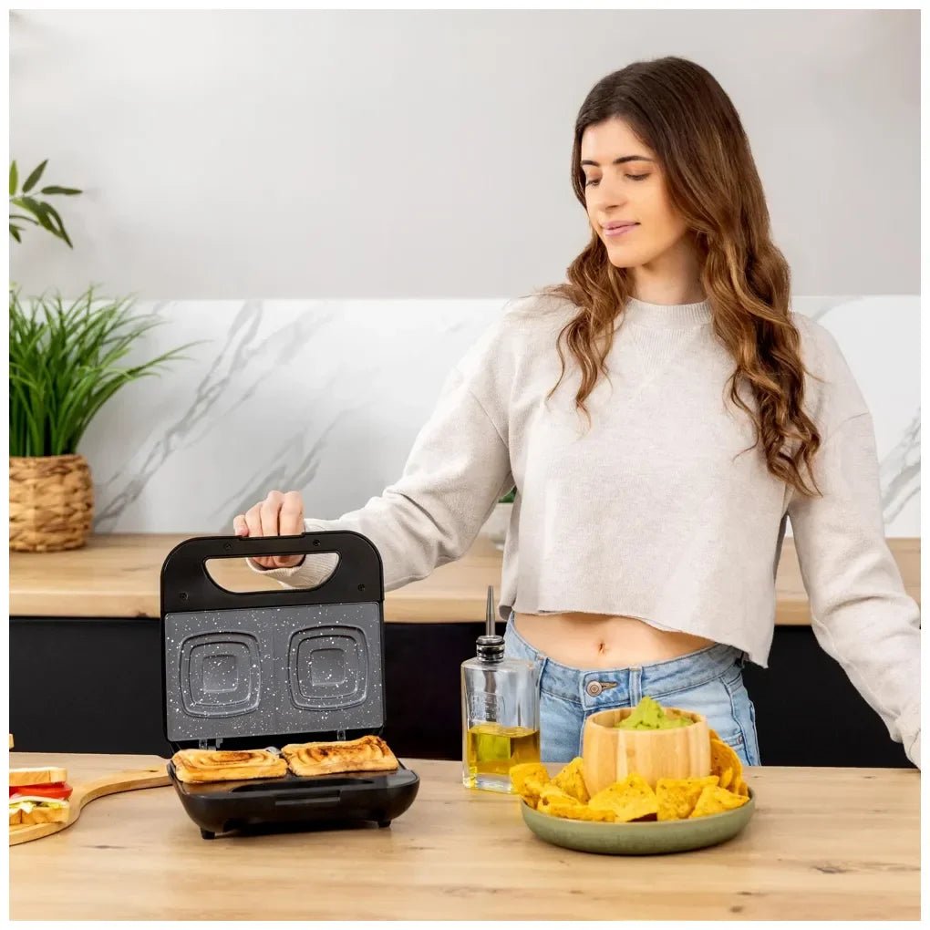 cecotec_02953_sandwichera_rock'ntoast_square:_tostado_perfecto_con_placas_cuadradas_y_800w_3