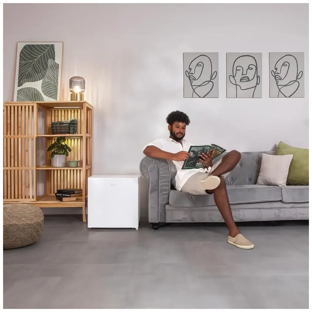 cecotec_03616_mini_frigorífico_blanco_46l_con_puerta_reversible_y_eficiencia_energética_e_2