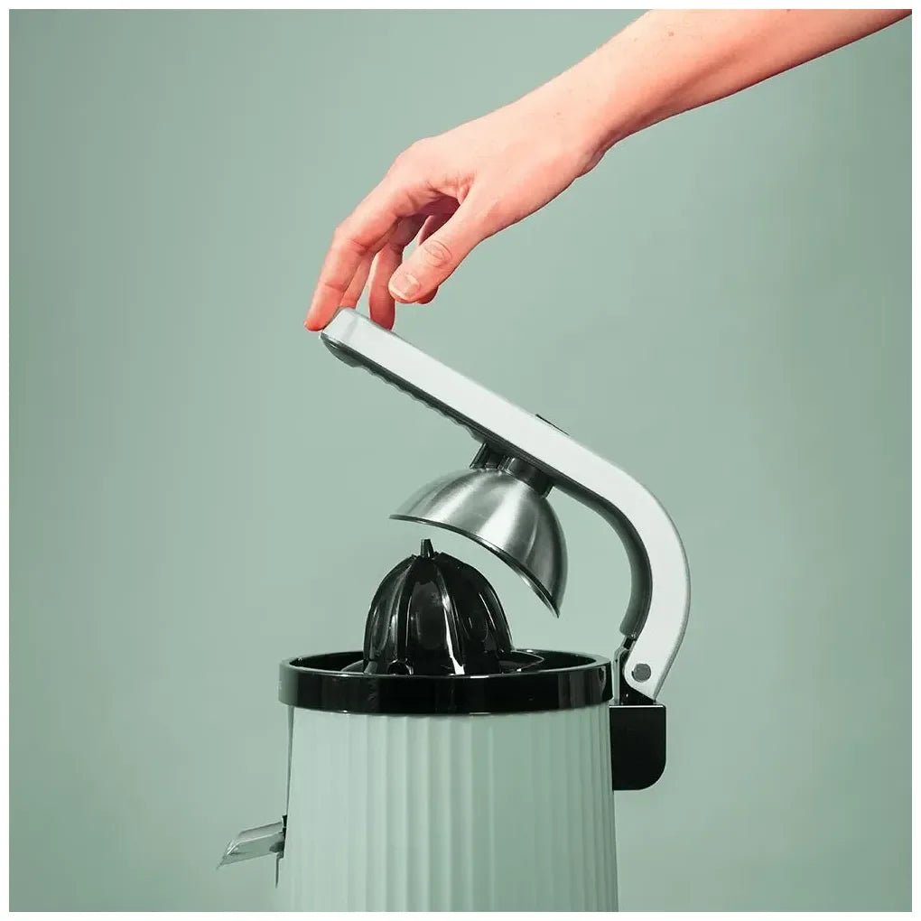 cecotec_03898_exprimidor_eléctrico_retro_600w_con_filtro_inoxidable_y_sistema_antigoteo_5