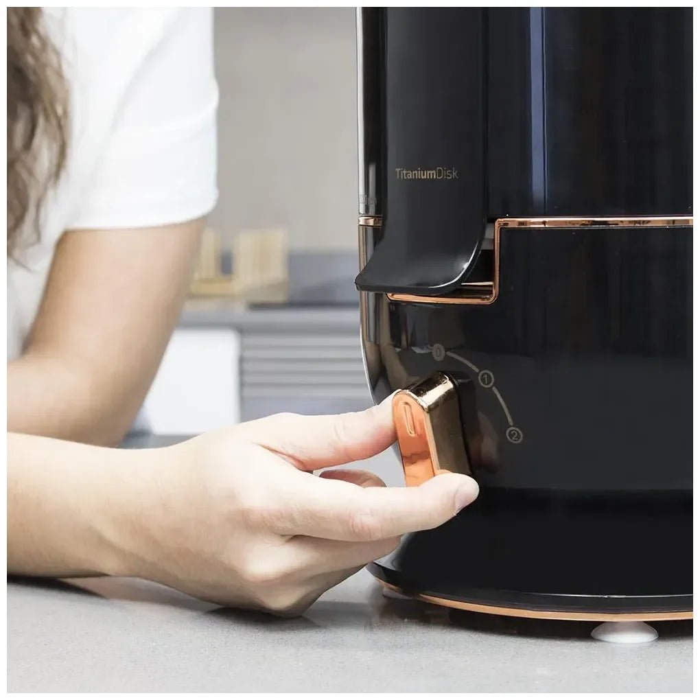 cecotec_04081_licuadora_extremetitanium_19000:_potencia_y_velocidad_para_jugos_perfectos_5