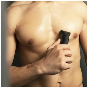 cecotec_04220_afeitadora_5_en_1_waterproof_con_cuchillas_de_titanio_y_batería_de_litio_4