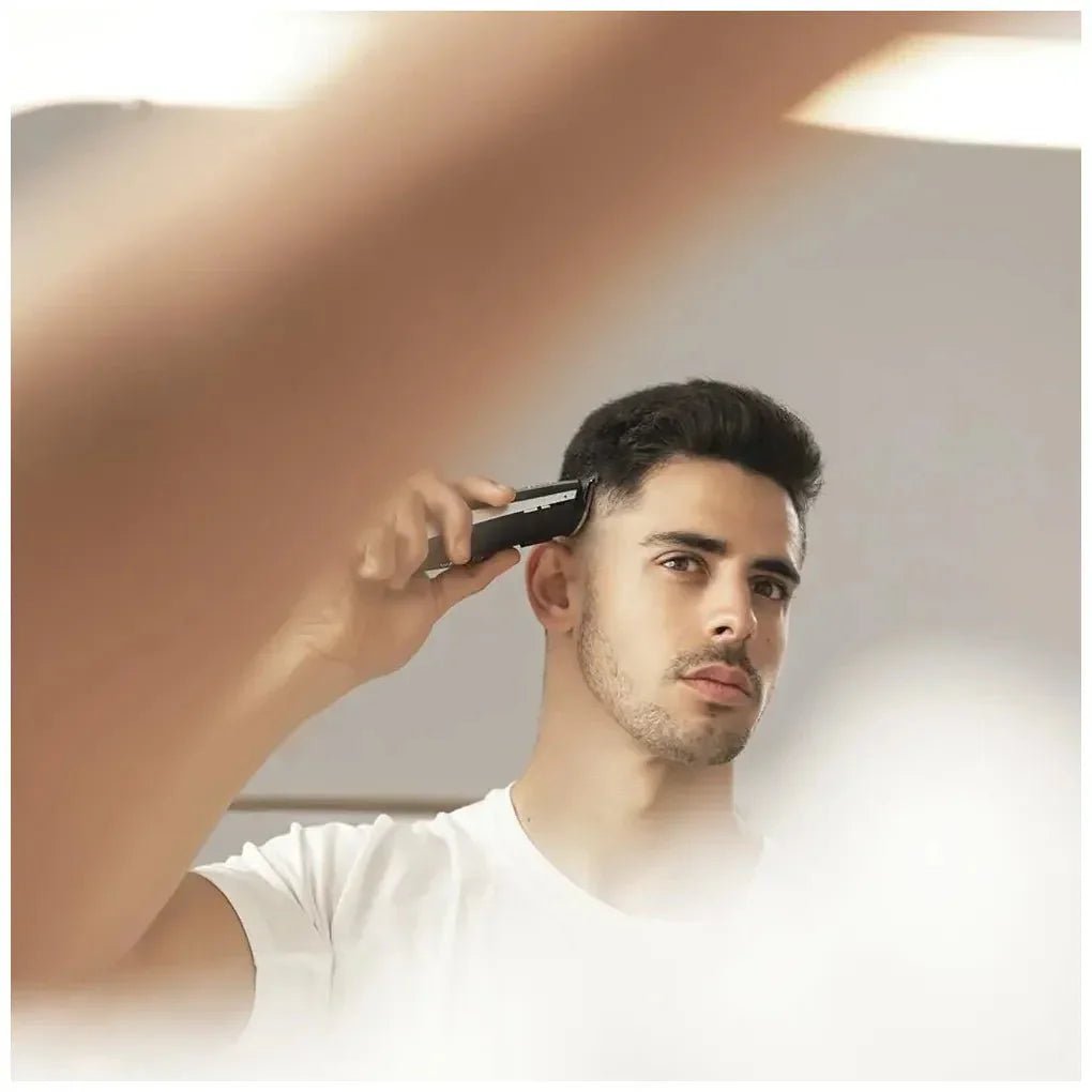 cecotec_04220_afeitadora_5_en_1_waterproof_con_cuchillas_de_titanio_y_batería_de_litio_6