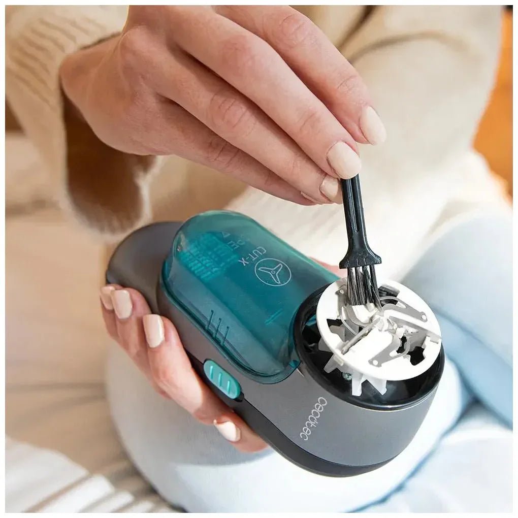 cecotec_05748_quitapelusas_cut_x_4500:_eficiencia_y_seguridad_para_prendas_impecables_4