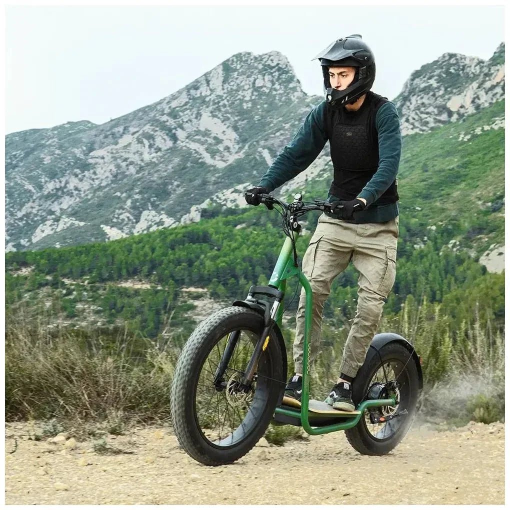 cecotec_07114_patinete_eléctrico_1300w:_autonomía_75km__ruedas_fat__cumple_normativa_española_6