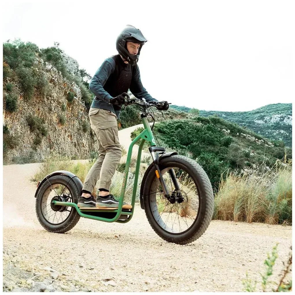 cecotec_07114_patinete_eléctrico_1300w:_autonomía_75km__ruedas_fat__cumple_normativa_española_7