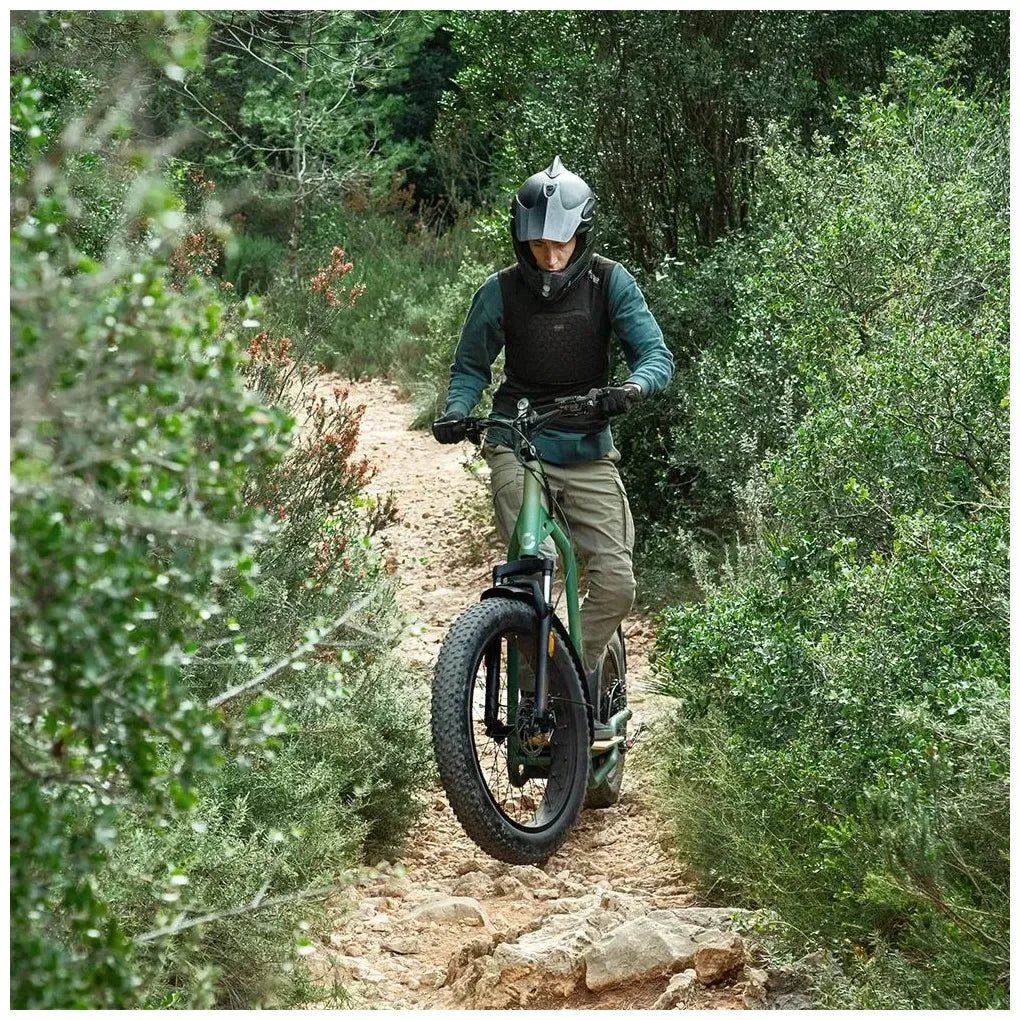 cecotec_07114_patinete_eléctrico_1300w:_autonomía_75km__ruedas_fat__cumple_normativa_española_8