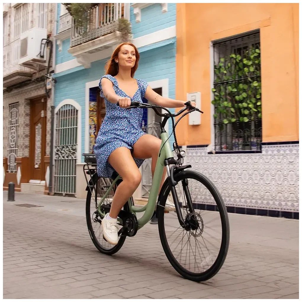 cecotec_07178_bicicleta_eléctrica_urbana_con_80_km_de_autonomía_y_suspensión_delantera_3