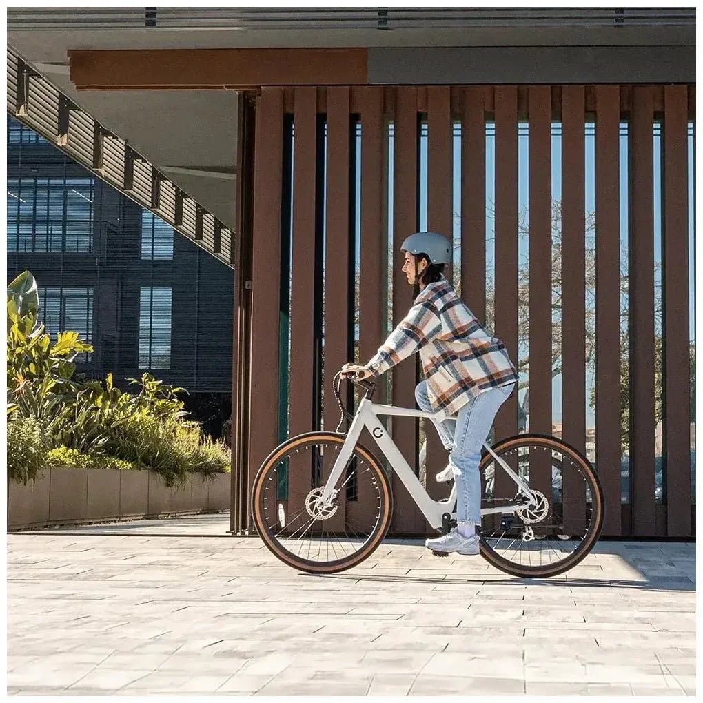 cecotec_07217_bicicleta_eléctrica_urbana_28''_con_70_km_de_autonomía_y_frenos_hidráulicos_4