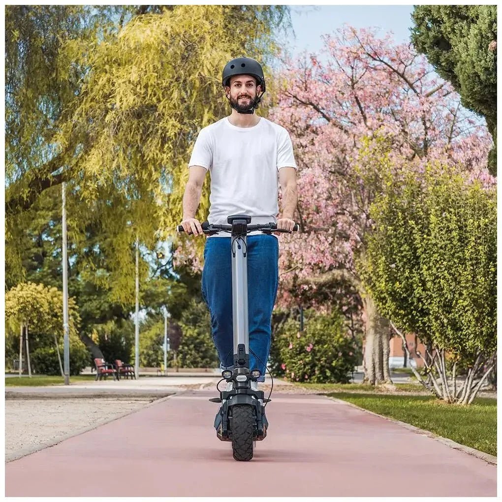 cecotec_07312_patinete_eléctrico_bongo_z75:_doble_motor__75_km_autonomía__seguridad_y_confort_6