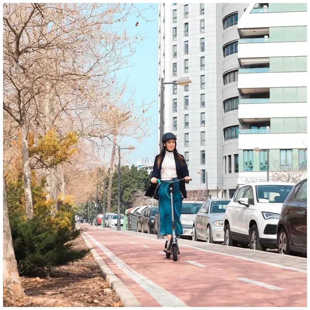 cecotec_07323_patinete_eléctrico_urbano_250w__20km_autonomía__seguro_y_ecológico_5