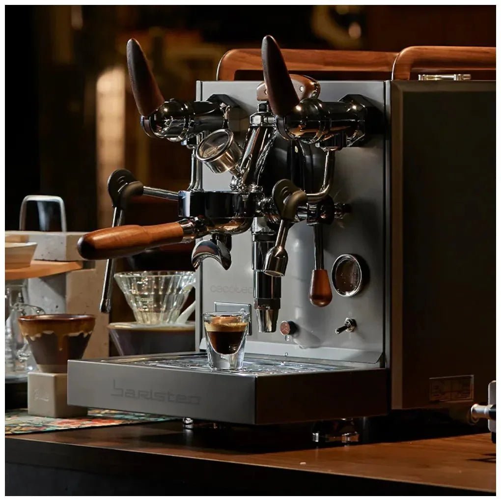 cecotec_a01_eu01_100130_cafetera_espresso_profesional_baristeo_excelsa:_calidad_y_control_para_baristas_10