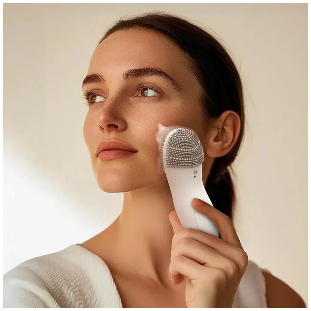 cecotec_a01_eu01_102502_rutina_facial_completa:_limpiador__antiojeras_y_masajeador_para_piel_radiante_8