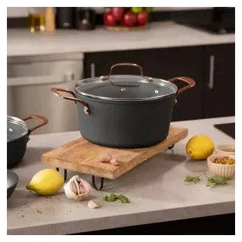 olla_antiadherente_de_aluminio_forjado_de_24_cm_polka_fantasy_24_pot_golden_cecotec_4