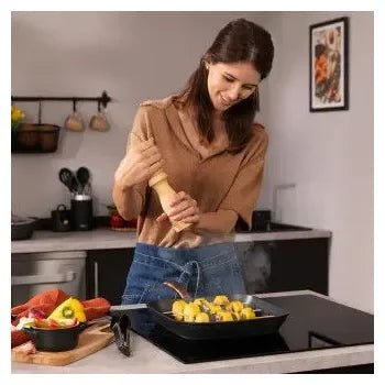 grill_cuadrado_de_aluminio_forjado_y_mango_acabado_oro_rosa_polka_fantasy_28_grill_golden_cecotec_3