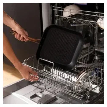 grill_cuadrado_de_aluminio_forjado_y_mango_acabado_oro_rosa_polka_fantasy_28_grill_golden_cecotec_0