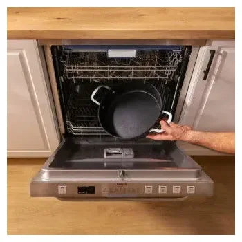 olla_baja_antiadherente_de_aluminio_forjado_de_28_cm_polka_fantasy_28_low_pot_silver_cecotec_4