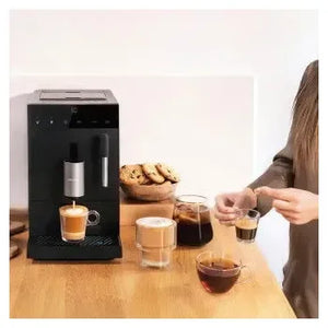 cafetera_eléctrica_superautomática_de_19_bares_con_molinillo_integrado_y_vaporizador_cremmaet_compact_steam_cecotec_7