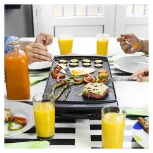 plancha_de_asar_eléctrica_de_45x25_cm_con_temperatura_ajustable_y_revestimiento_antiadherente_black&water_2150_cecotec_5