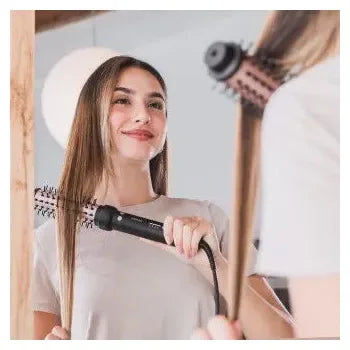 cepillo_rizador_con_revestimiento_de_cerámica_y_cabezal_bidireccional_bamba_instantcare_curly_airflow_cecotec_3