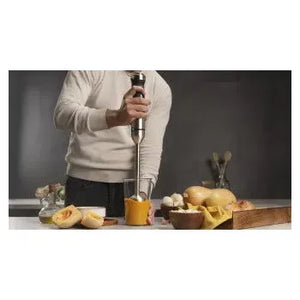 kit_de_batidora_de_mano_con_jarras_y_cuchillas_en_color_negro_y_plateado_titanblack_1500_cecotec_0